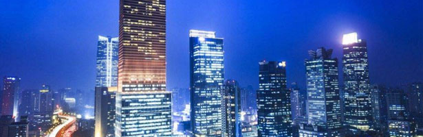 面對激烈的市場競爭，我公司將不斷提高業務素質面面對激